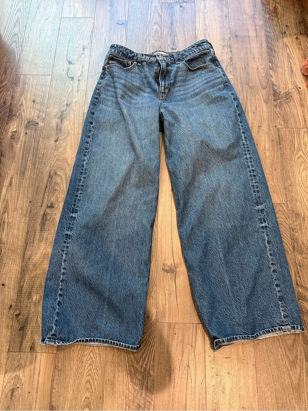 Abercrombie & Fitch Wide-Leg High Rise Curve Love Jeans